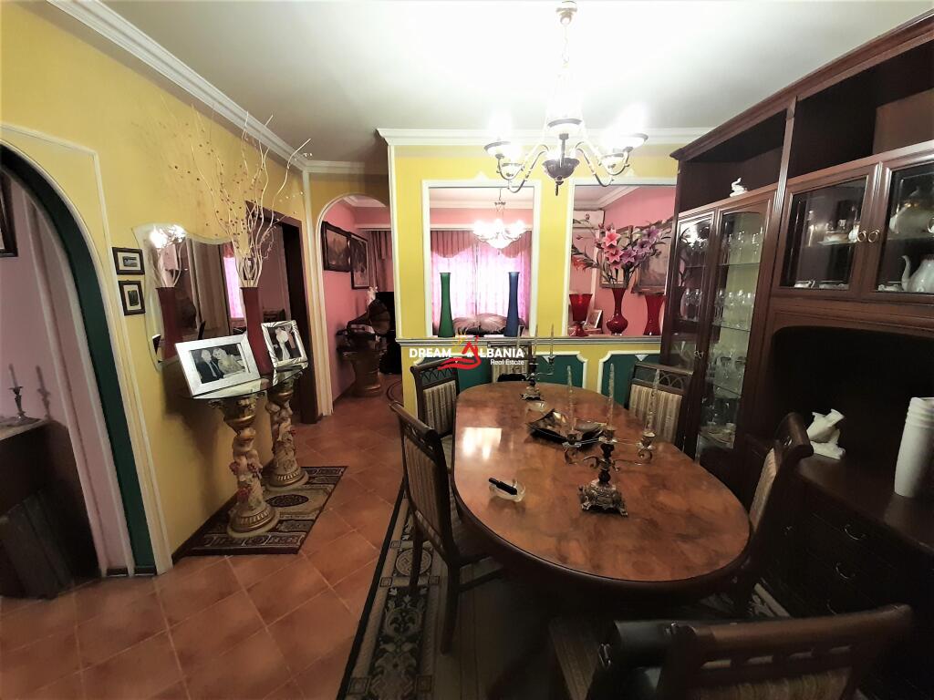 Super Appartamento 2+1 in Vendita a Laprake presso le Torri Hawaii a Tirana (ID 4111458)