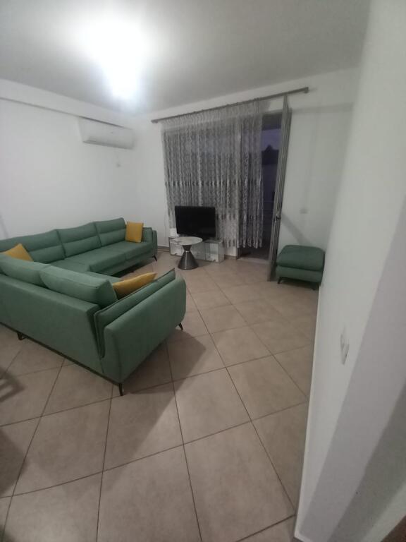 A 1+1 apartment is available for rent at the Eleonor Foundation.
