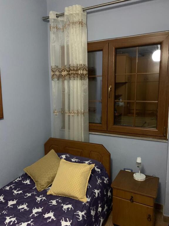 Shitet Apartament 3+1+2 Rruga e Dibres