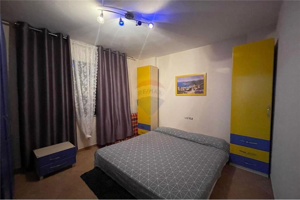 2+1 apartment for rent at Rrotondo, Astir
