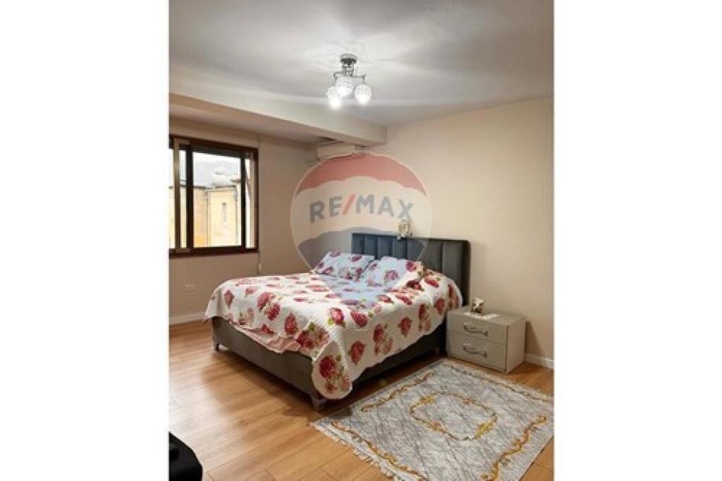 A 1+1 apartment is available at Mine Peza.