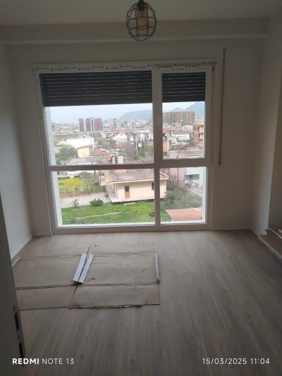 Apartment 2+1+2 for rent at the end of Blv Ri, Dine Hoxha street, for residential or office use.