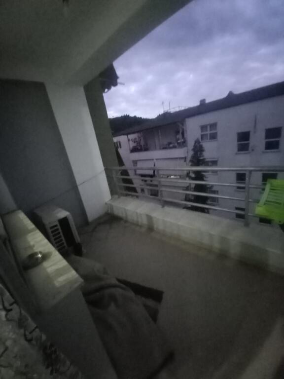 A 1+1 apartment is available for rent at the Eleonor Foundation.