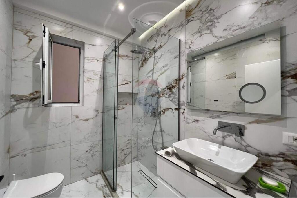 Luxury apartment 2+1+2 for rent near Kristal!!