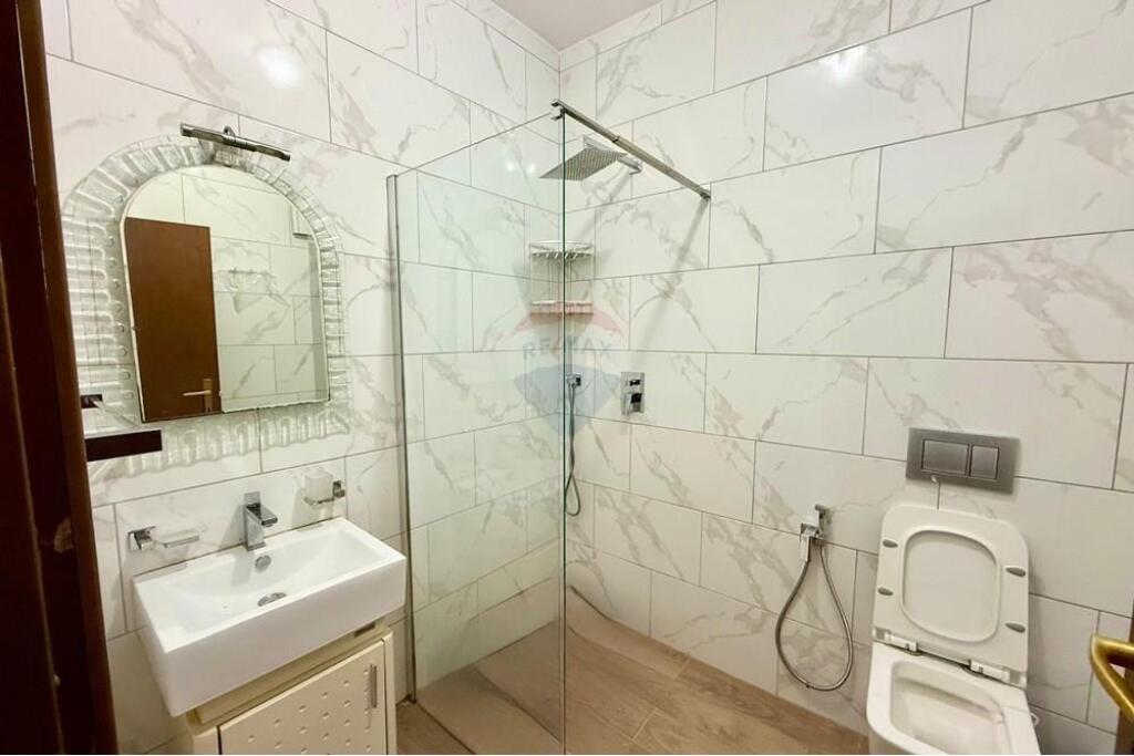 Apartment - For Rent - Paris Commune