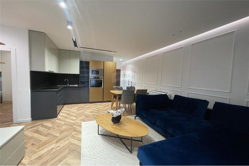 2+1 apartment for rent at Liqeni i Thate!