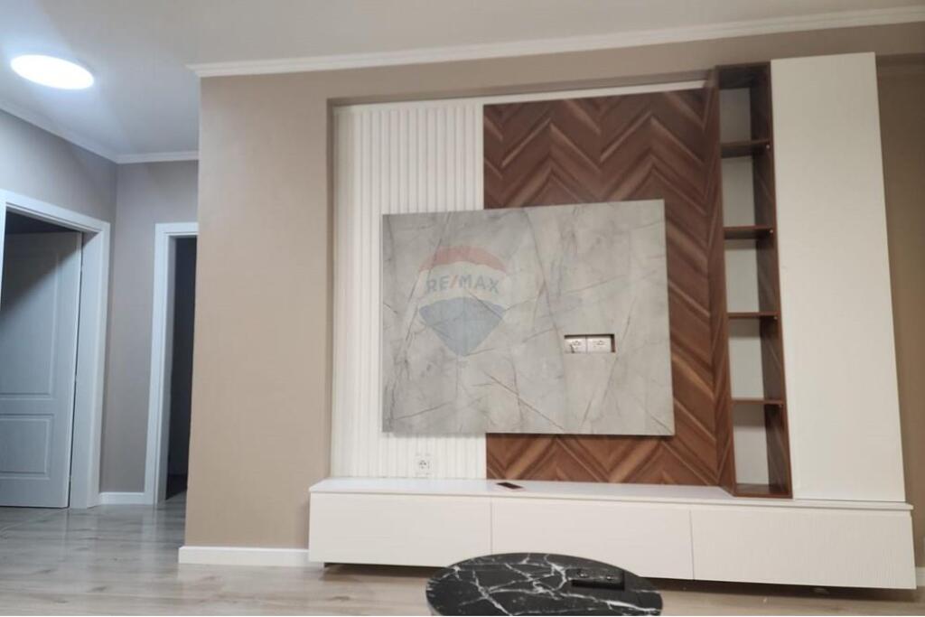 Kopshti Botanik---Per qira apartament 2+1