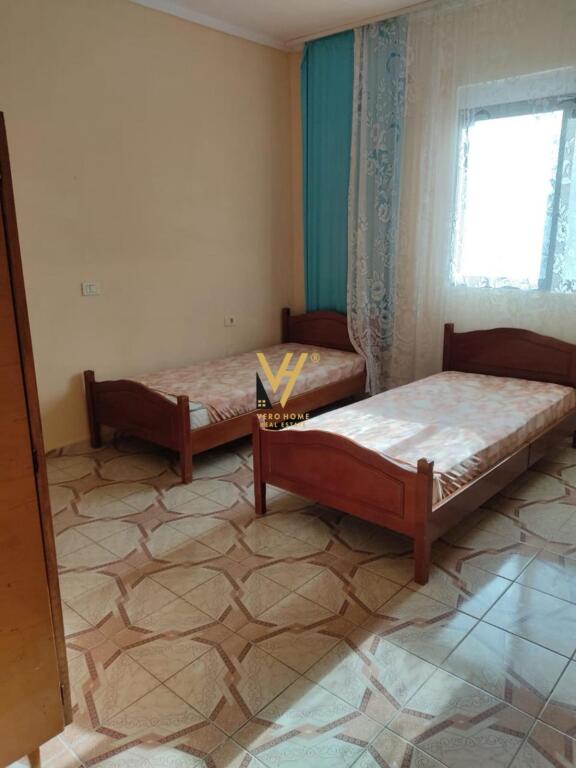 AFFITTASI INGRESSO 2+1+ GIARDINO IN ALI DEMI 38.000 LEK
