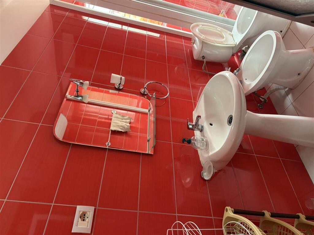 Affittasi appartamento 1+1 in via Fortuzi, centro.