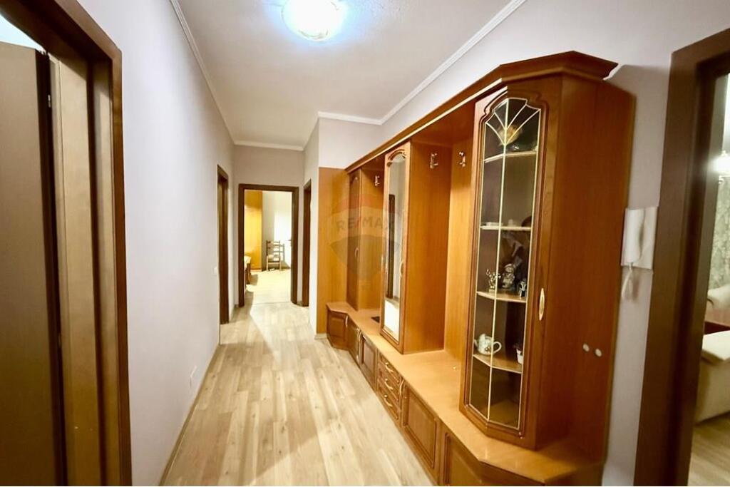 Apartment - For Rent - Paris Commune