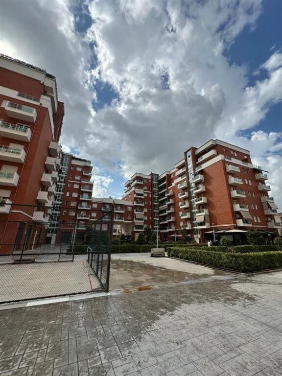 🏡 Apartment 1+1 for sale in Green City, Unaza e Re.