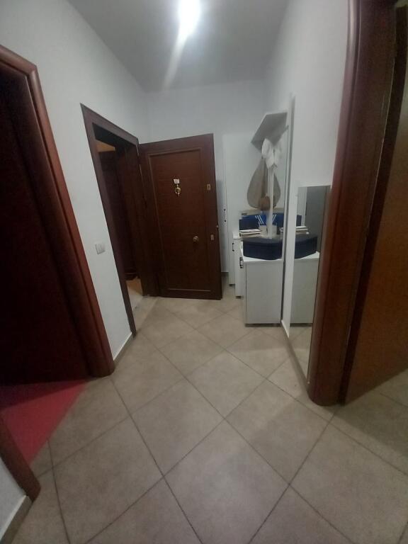 A 1+1 apartment is available for rent at the Eleonor Foundation.