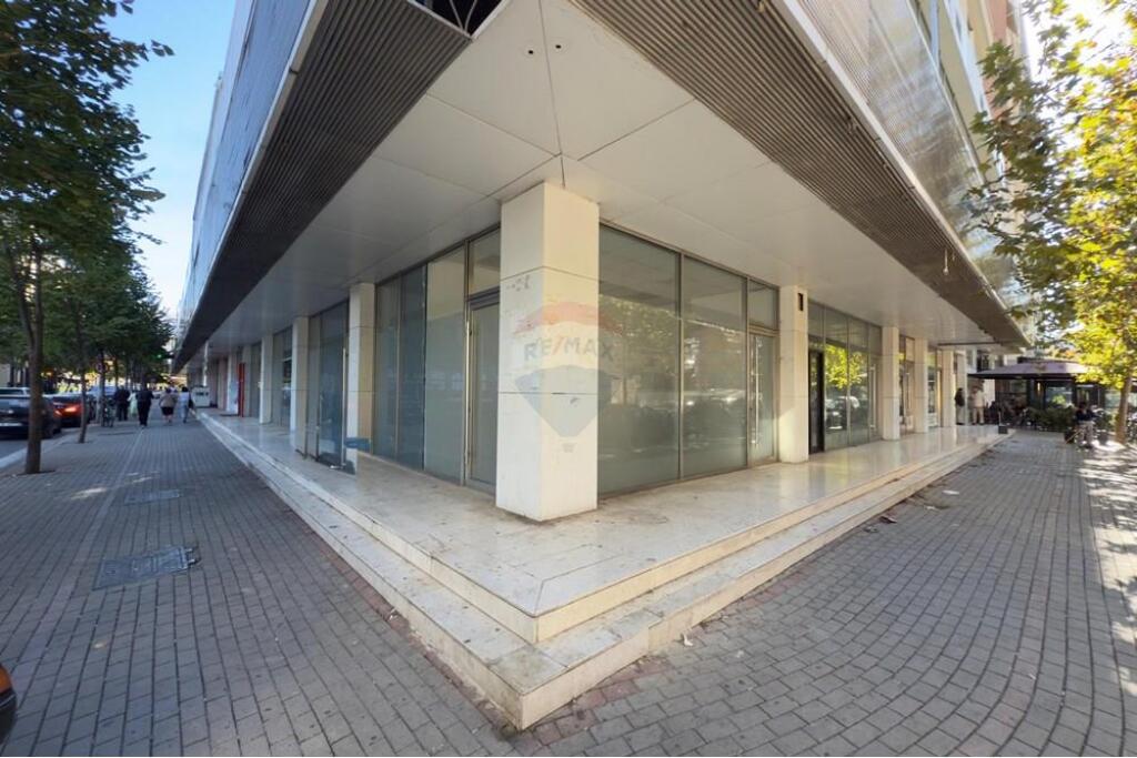 Shop - For Sale - Panorama Complex