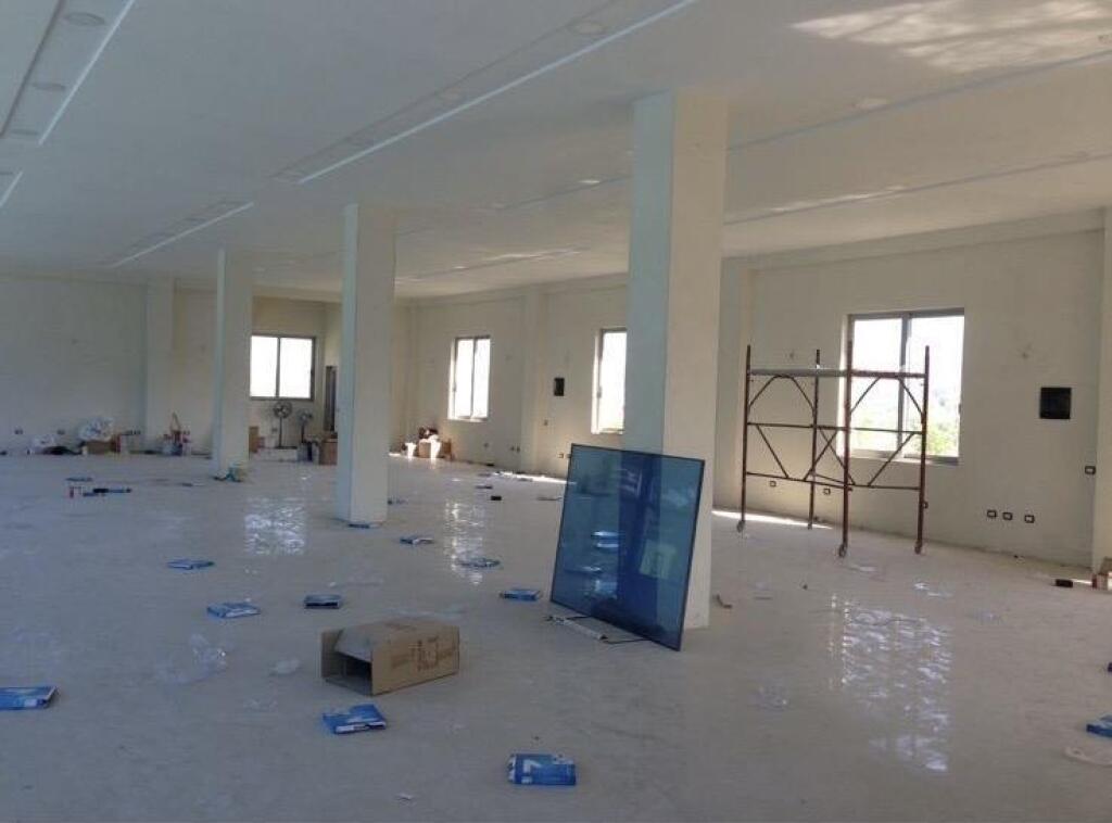 A business space is available for rent in Berzhite, near Palma Noves.