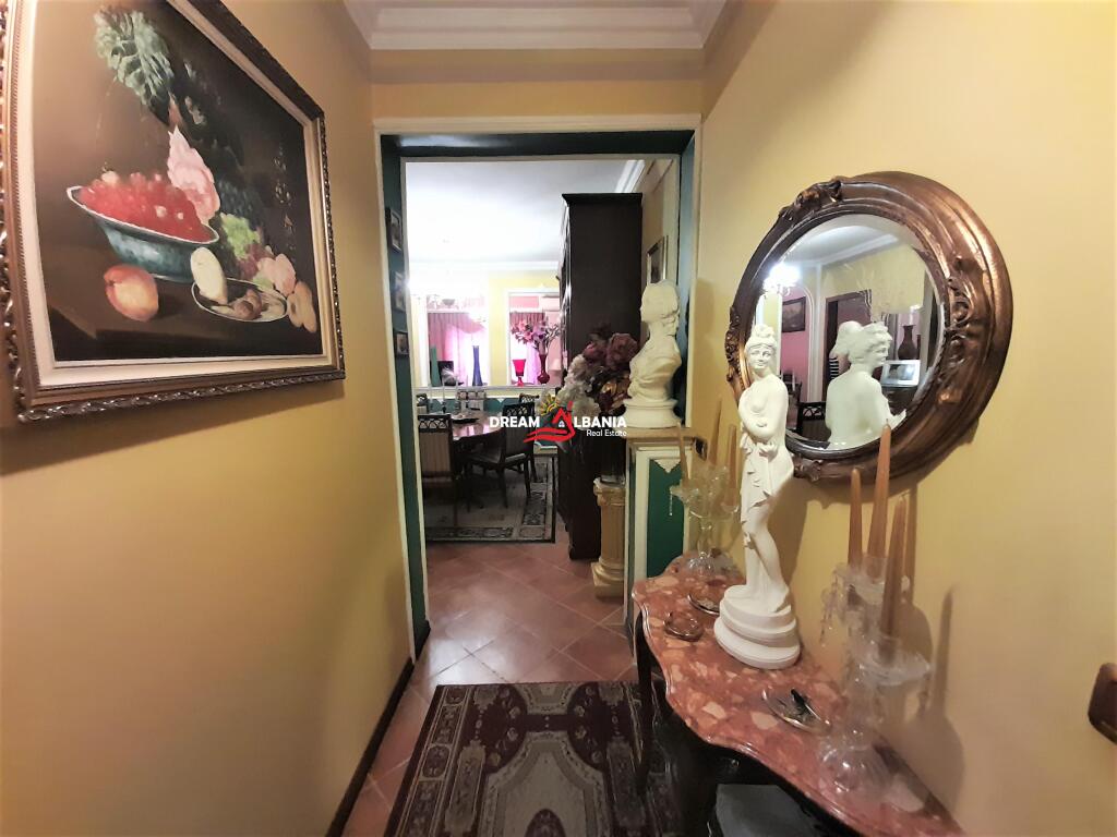Super Appartamento 2+1 in Vendita a Laprake presso le Torri Hawaii a Tirana (ID 4111458)