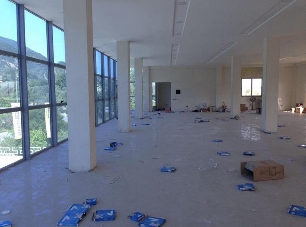 A business space is available for rent in Berzhite, near Palma Noves.