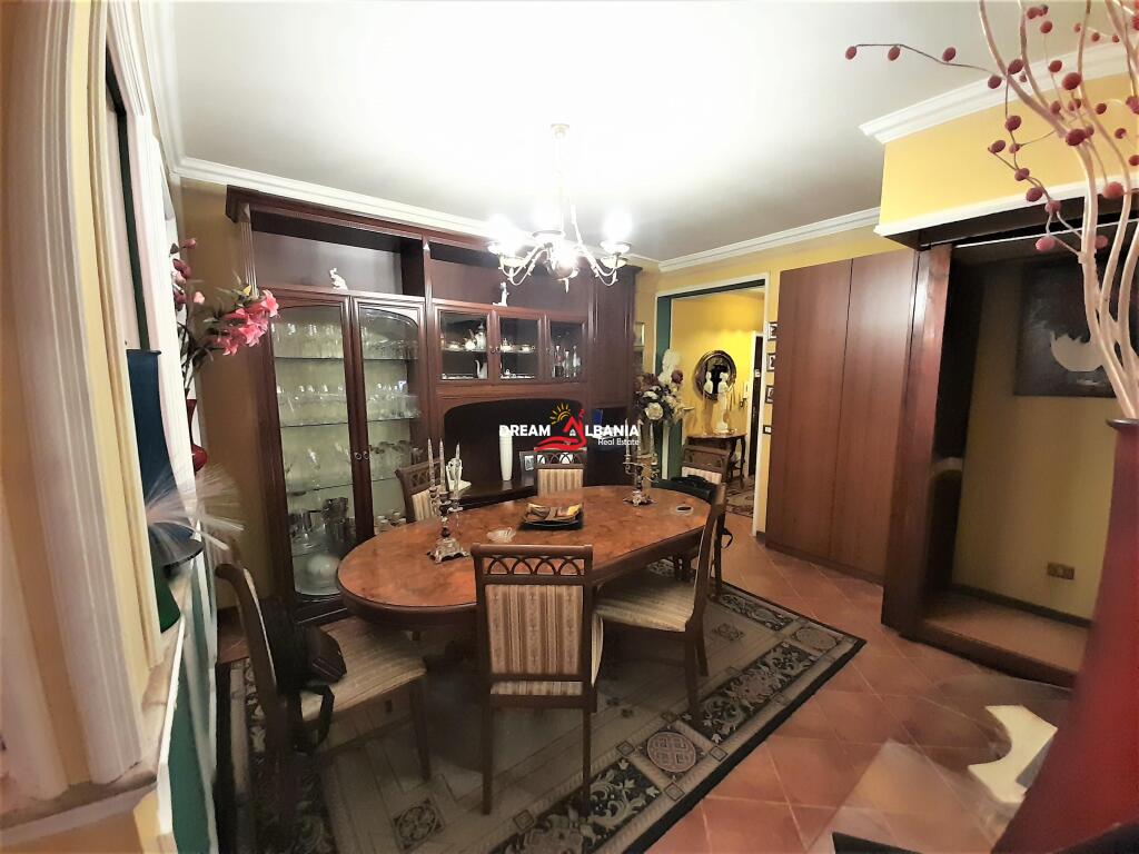 Super Appartamento 2+1 in Vendita a Laprake presso le Torri Hawaii a Tirana (ID 4111458)