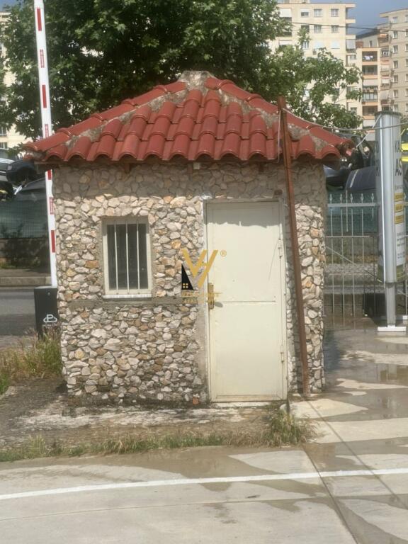 COFFEE BAR PARKING 1,200M2 FOR RENT IN YZBERISHT 1,800 EURO