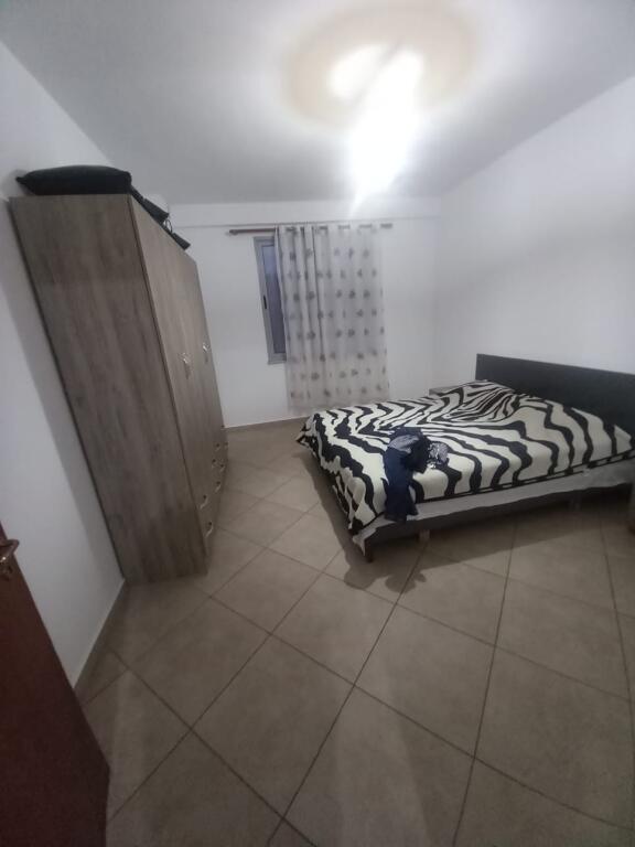 A 1+1 apartment is available for rent at the Eleonor Foundation.