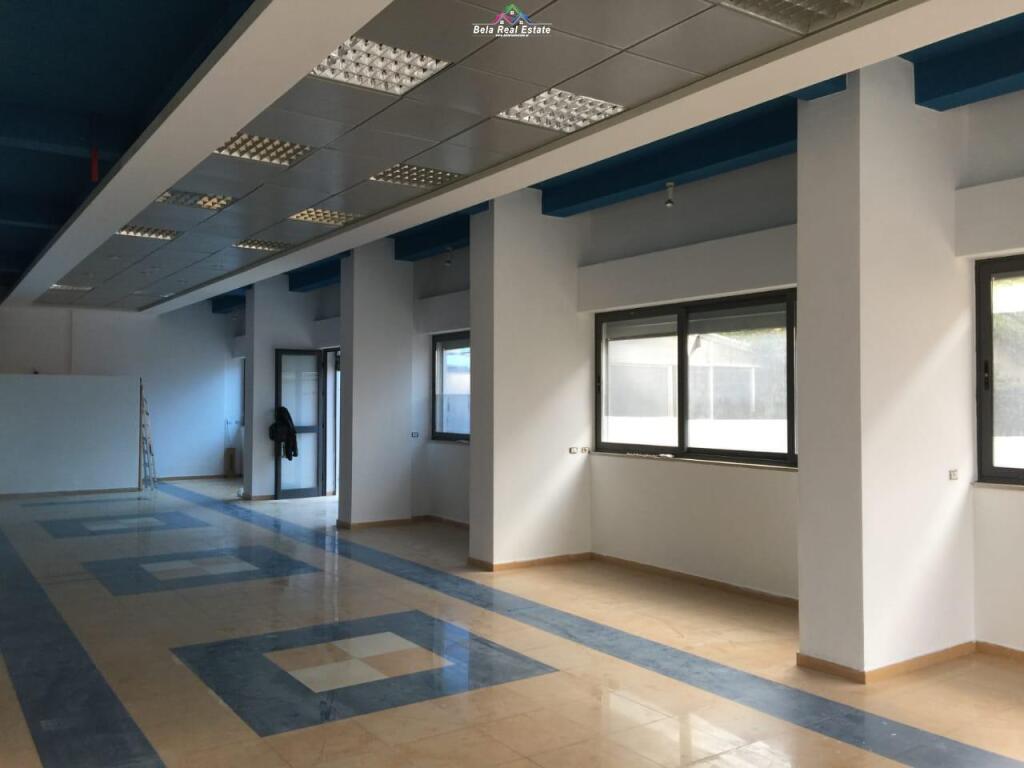 Negozio/Ambiente Commerciale in Affitto presso Riza Cerova (ID BD21459) Tirana