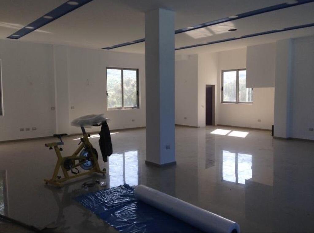 A business space is available for rent in Berzhite, near Palma Noves.