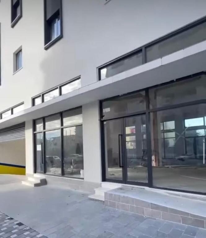 NEGOZIO IN AFFITTO 497 M2 BOULEVARDI I RI 7.500 EURO