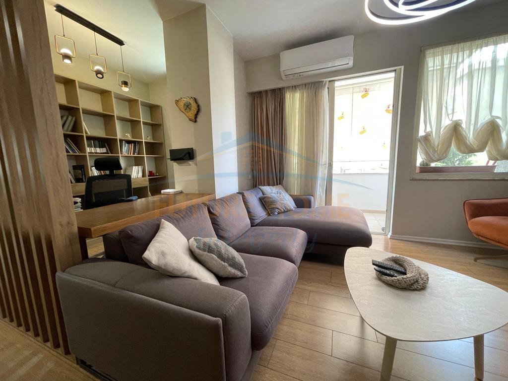 Apartament 2+1 per Qera