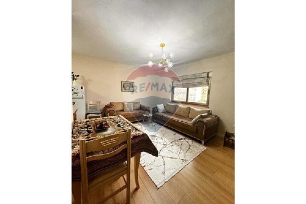 A 1+1 apartment is available at Mine Peza.