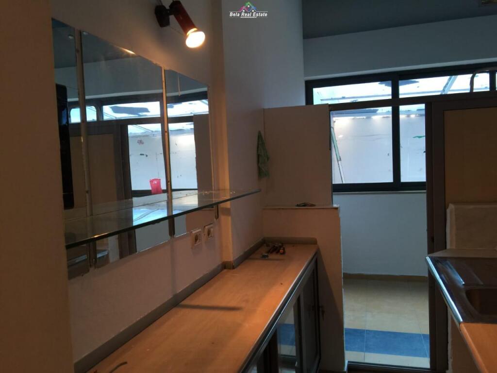 Negozio/Ambiente Commerciale in Affitto presso Riza Cerova (ID BD21459) Tirana