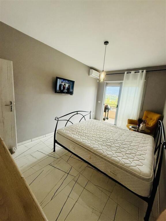 Super apartment with lake view 2+1+2 for rent