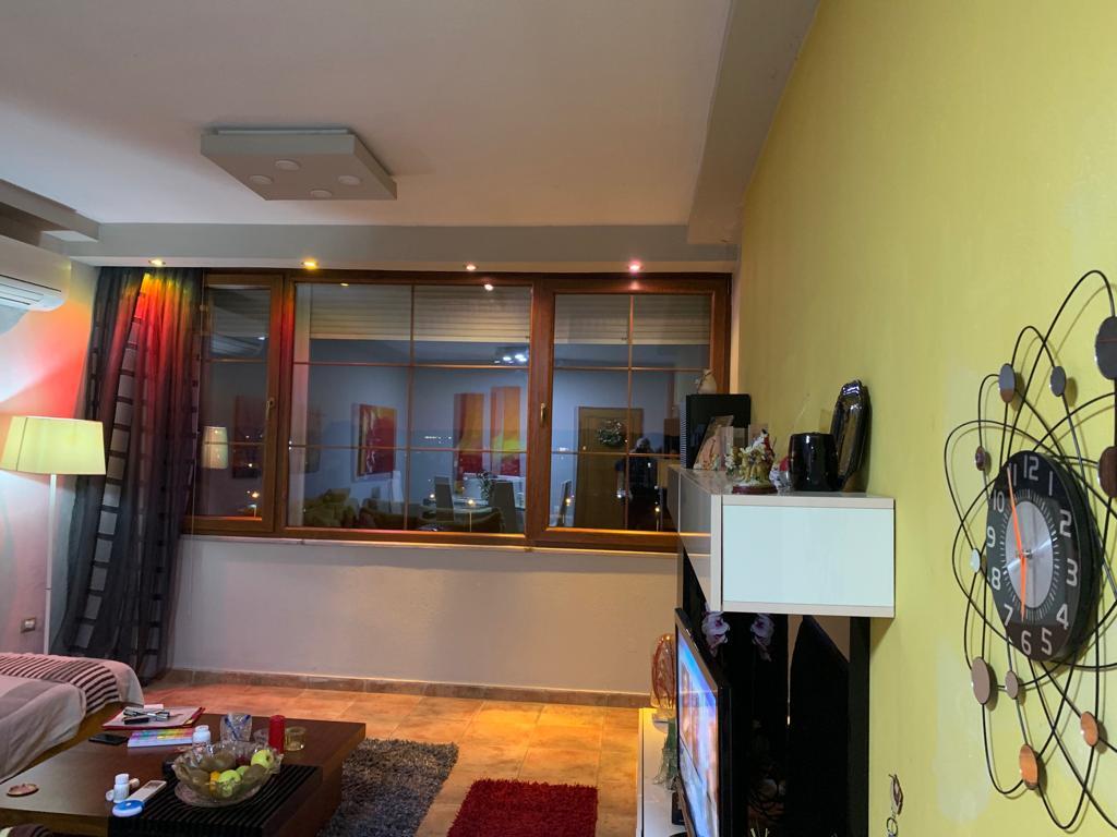 Shitet Apartament 3+1+2 Rruga e Dibres