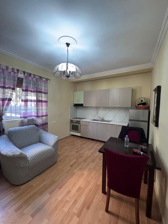 Apartment 1+1 for rent, 21 December near the Mill (road to Mozaiku) Price: 400 thousand lekë