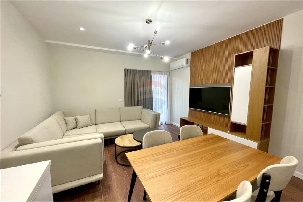 Luxury apartment for rent at "Garden Building"!