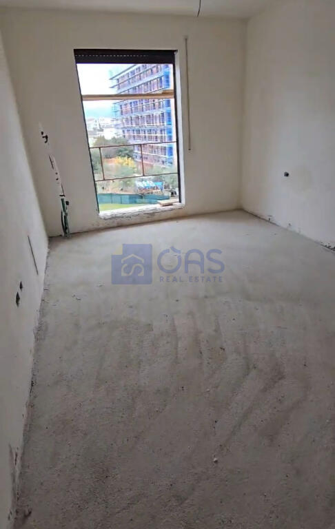 Apartment 1+1 for sale in Paskuqan.