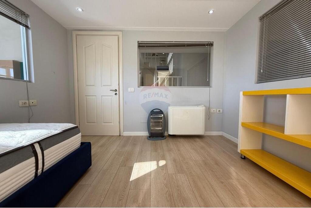 Shitet Apartament 2+1+studio Tek Kodra E Diellit