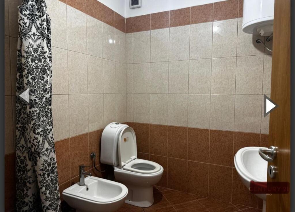 2+1 apartment for rent in Caza Italia