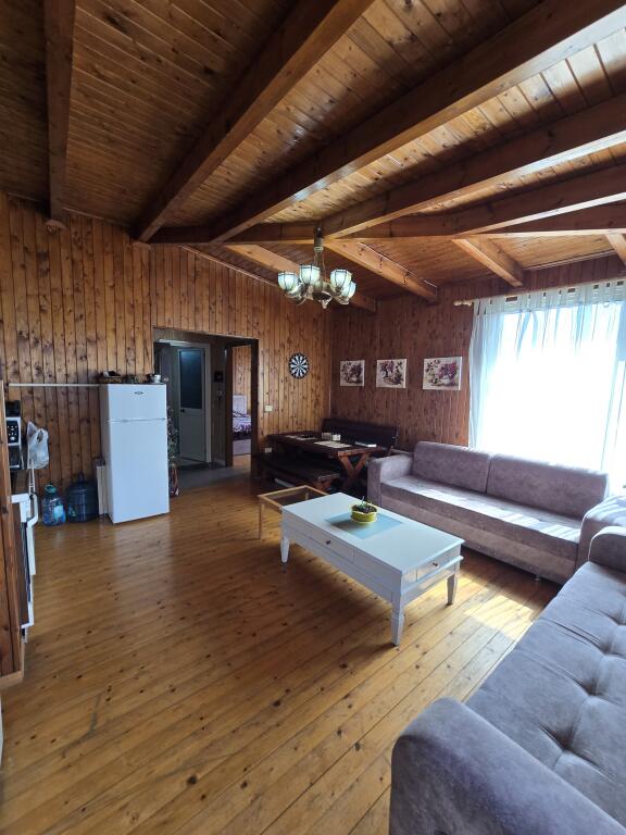 Appartamento 1+1 in Vendita a Shkëmbin di Kavajë – Investimento Ideale Vicino al Mare!