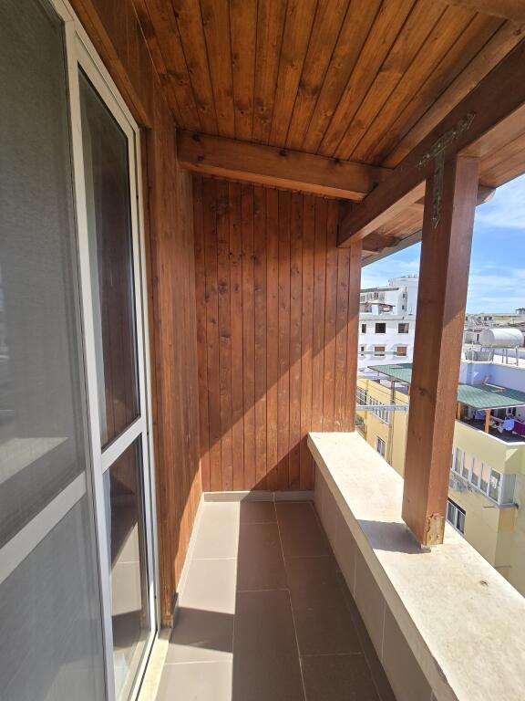 Apartament 1+1 për Shitje në Shkëmbin e Kavajës – Investim Ideal Pranë Detit!