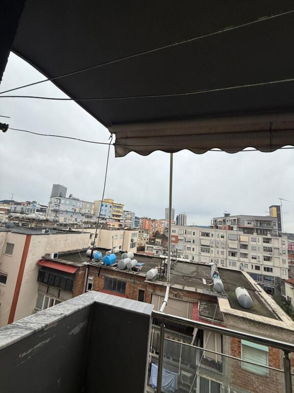 2+1, invested, at the new market, 180,000 euros negotiable.