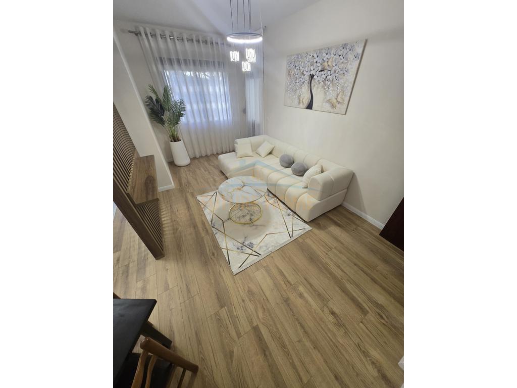 SHITET, APARTAMENT 1+1, SHKEMBI KAVAJES,