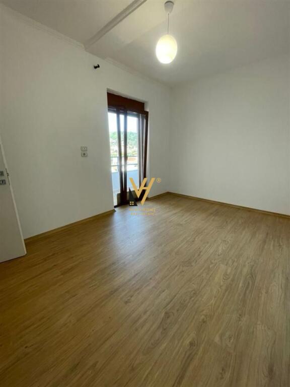 OFFICE FOR RENT 125M2 AT IRFAN TOMINI 600 EURO