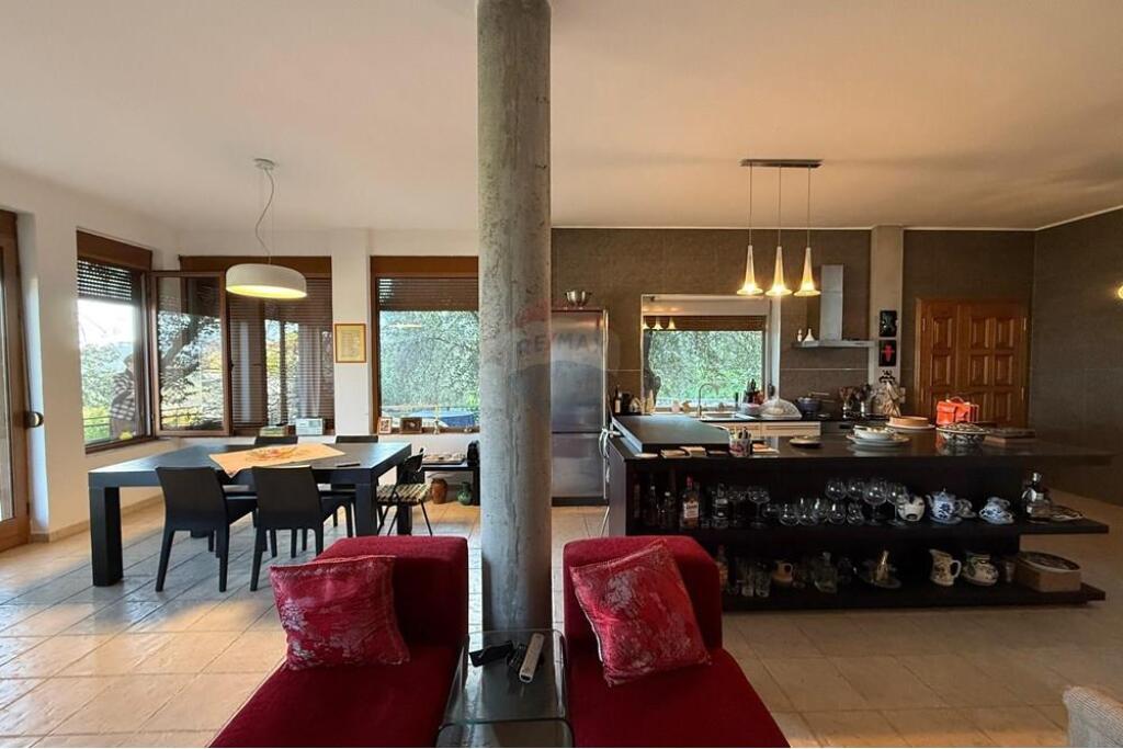 Villa for sale in Koder Vore!