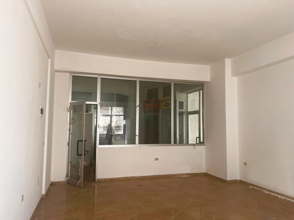 Commercial Unit for Sale – | Center, Elbasan
