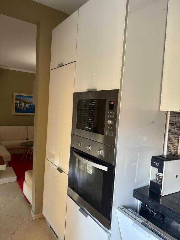 SHITET APARTAMENT 2+1 + POST PARKIM NE RRUGEN E BOGDANEVE!