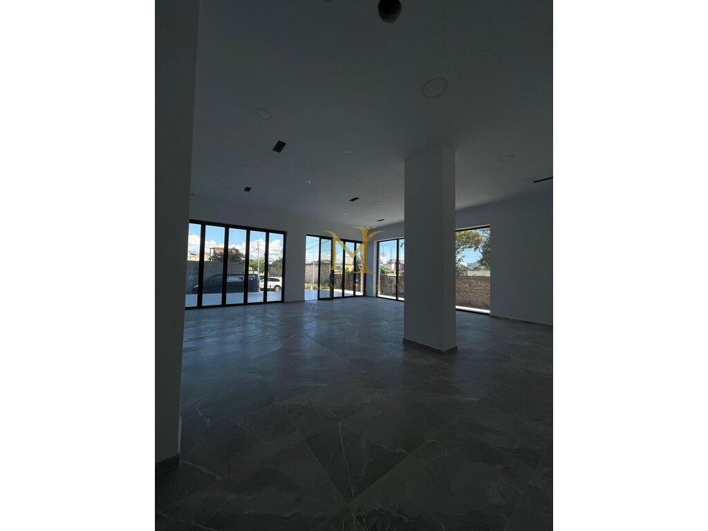 Ambient Biznesi me Qira – 100 m² në Spitallë, Durrës!!