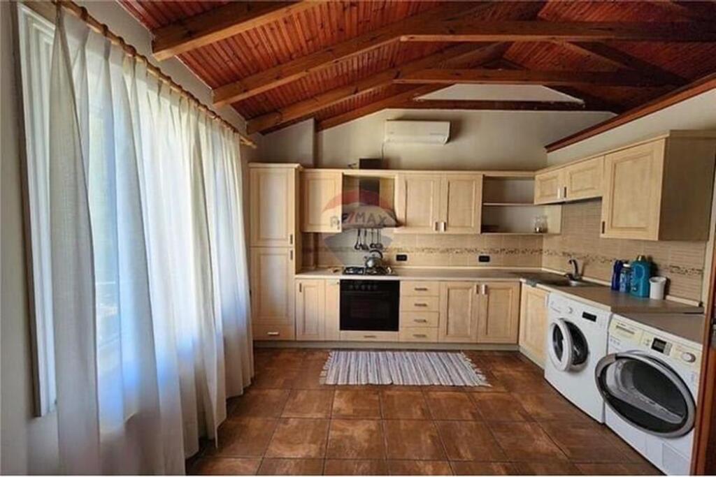 Apartament me qira