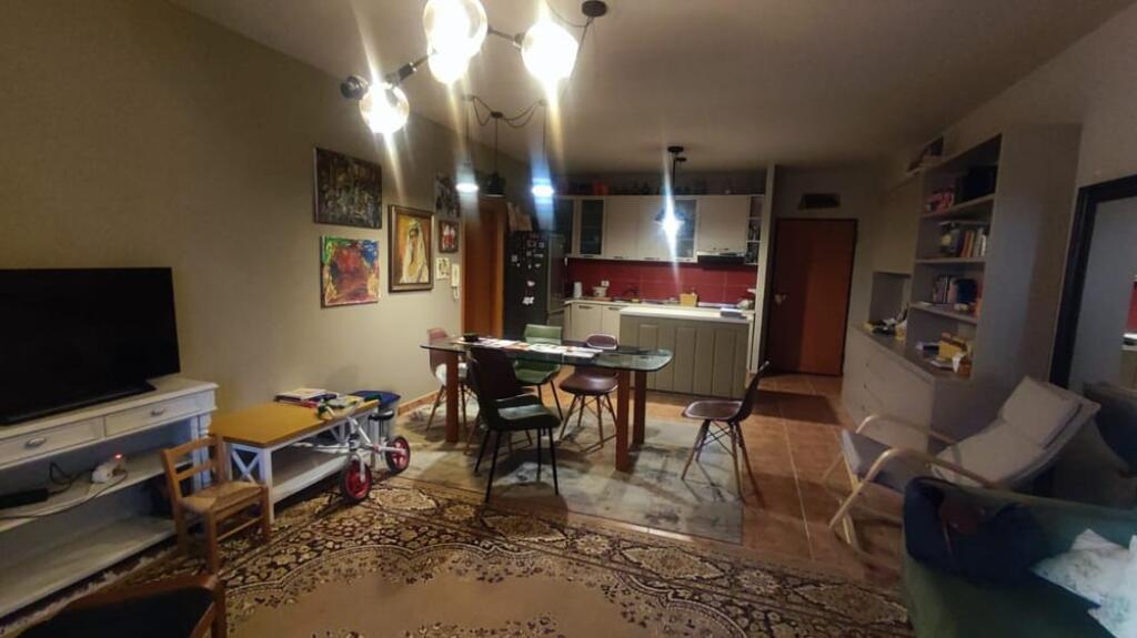Apartament 2+1 per qira, Rruga e Kavajes!
