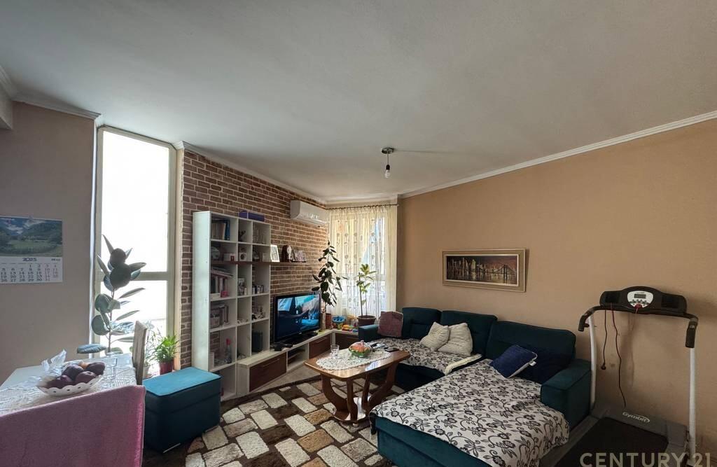 1+1 apartment in Shkoze €78,000