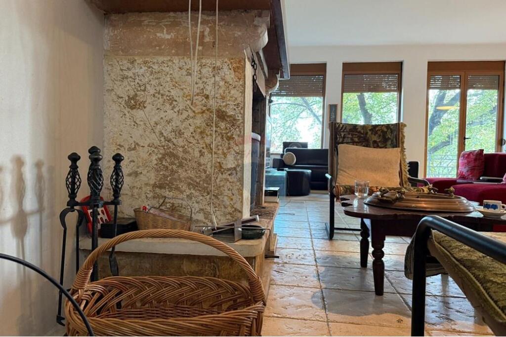 Villa for sale in Koder Vore!