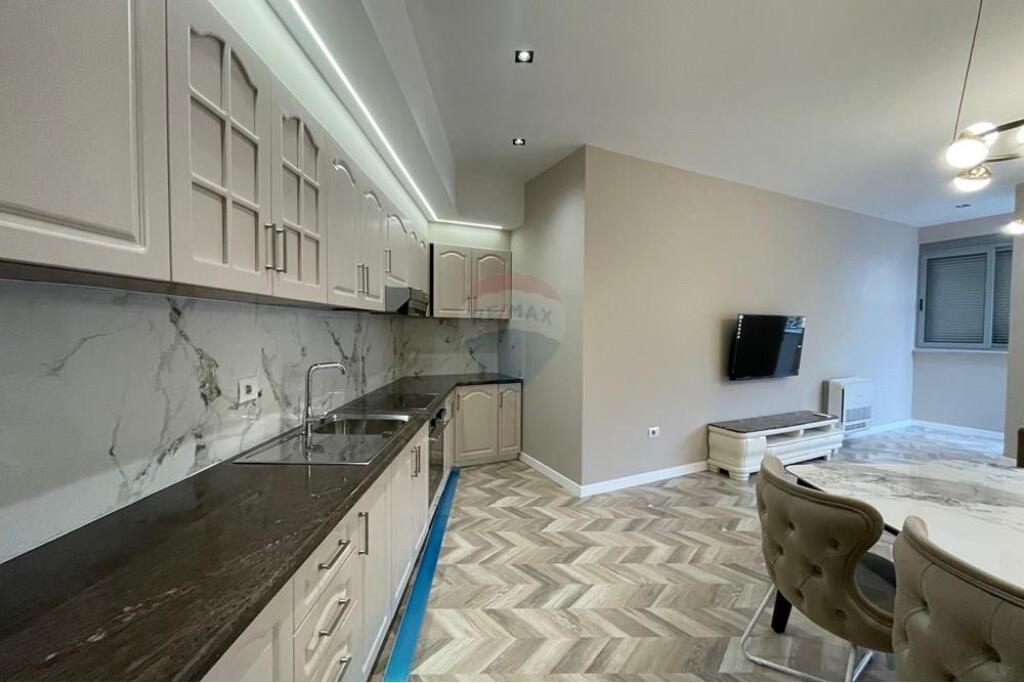Jepet Apartament 2+1|+2 Me Qera Ne Qender